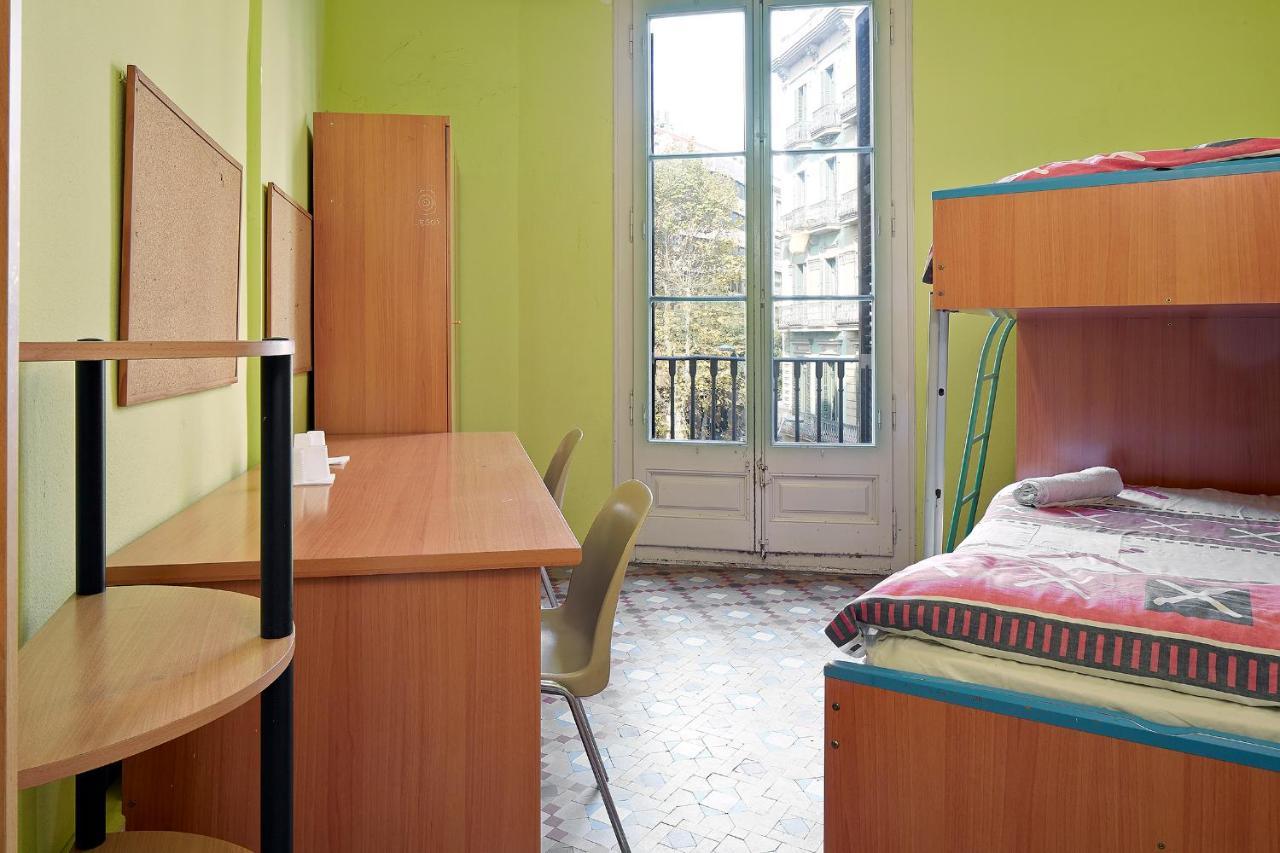B&B Estudiantes Balmes Barcelona Eksteriør bilde