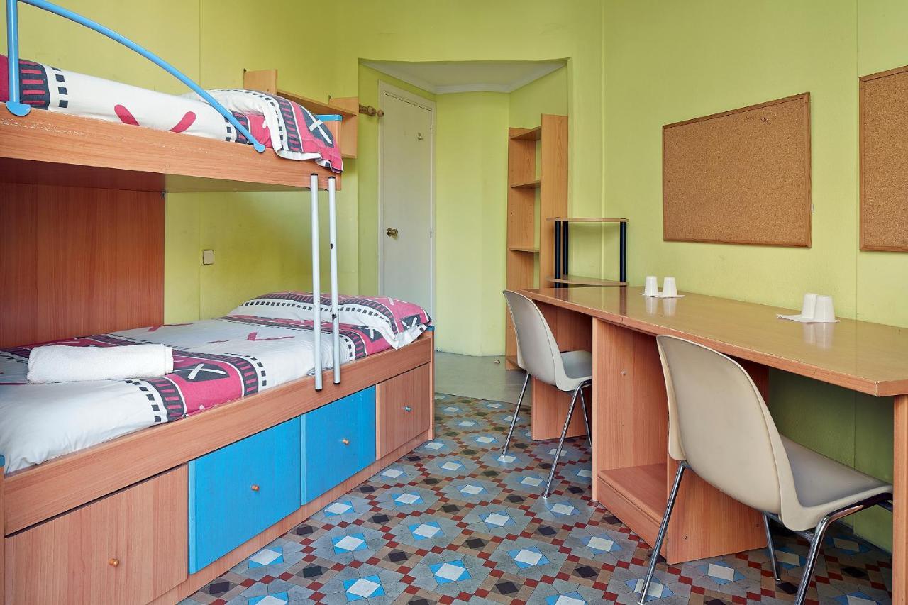 B&B Estudiantes Balmes Barcelona Eksteriør bilde