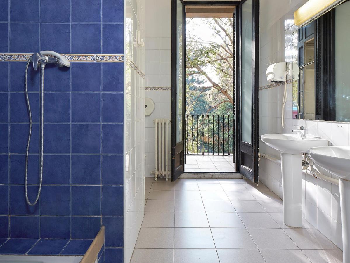 B&B Estudiantes Balmes Barcelona Eksteriør bilde